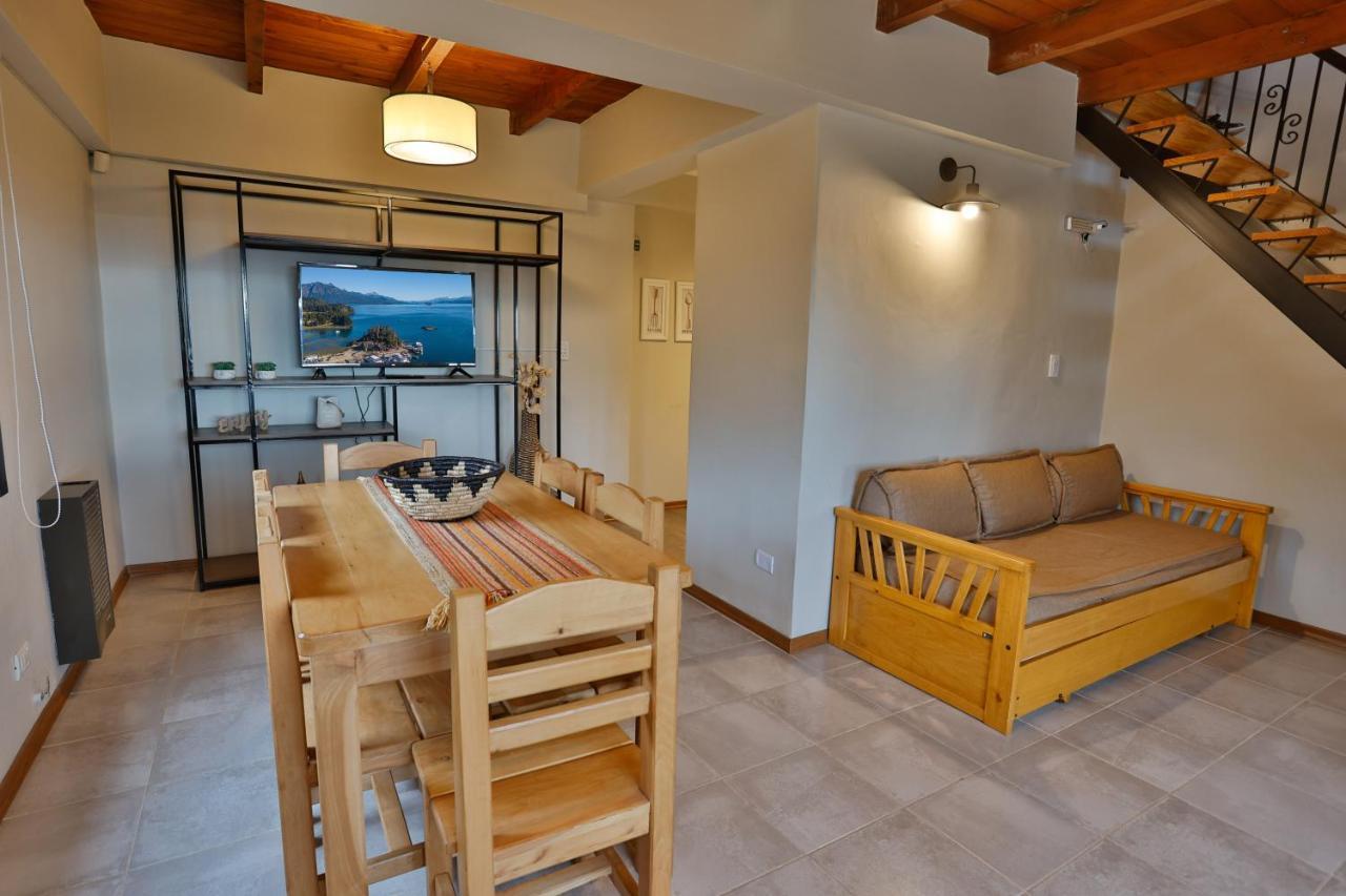 Complejo Quillaipe Apart Suite San Carlos de Bariloche Exterior photo