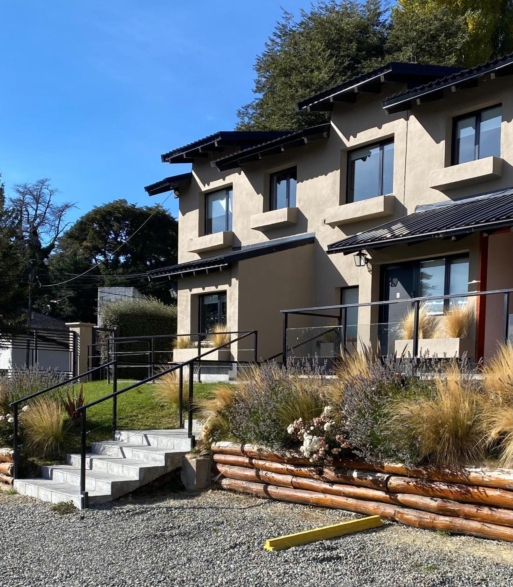 Complejo Quillaipe Apart Suite San Carlos de Bariloche Exterior photo